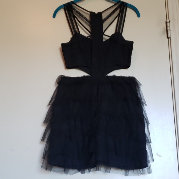 BCBGeneration Mesh/Tulle Dress - Picture 4 of 8